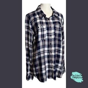 Como Vintage Navy and White Plaid Button Down Shirt Size Medium